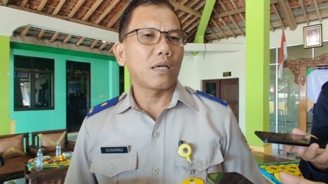 BPN Batang Serahkan Puluhan Sertifikat Kepada Warga Pucanggading