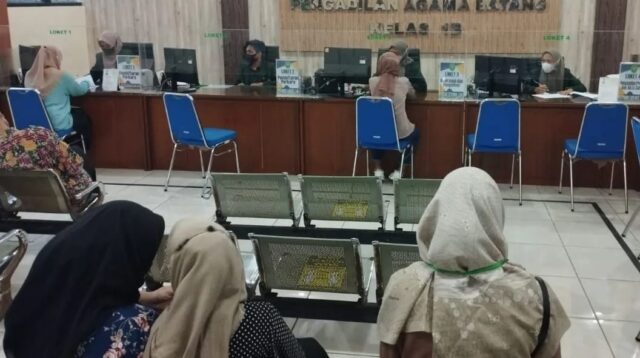 Pengadila Agama Ungkap Puluhan Istri di Batang Gugat Cerai Suami Gegara Judol