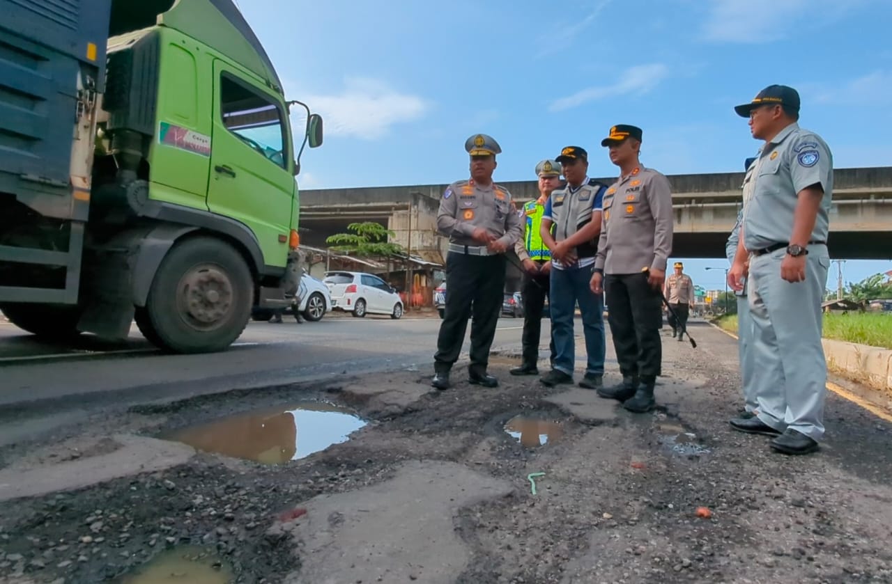 Rusak dan Kerap Menimbulkan Kecelakaan, Kakorlantas Cek Jalur Pantura